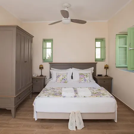 Alkyon Seaside * Néon Oítilon