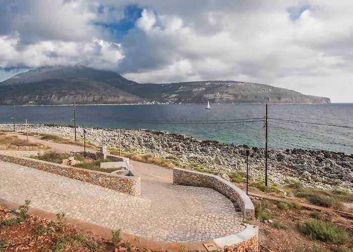 Alkyon Seaside Studios Apartmán Néon Oítilon