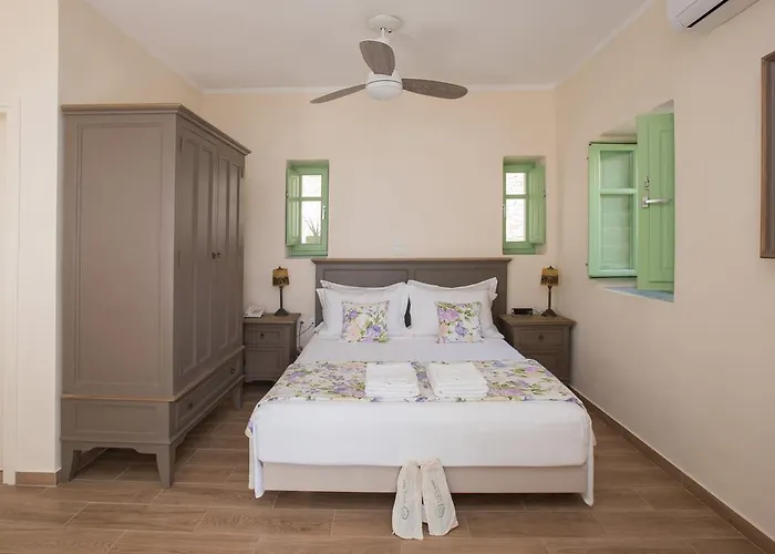 Alkyon Seaside * Néon Oítilon