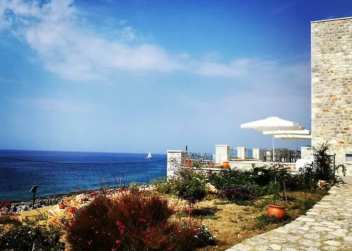 Alkyon Seaside * Néon Oítilon